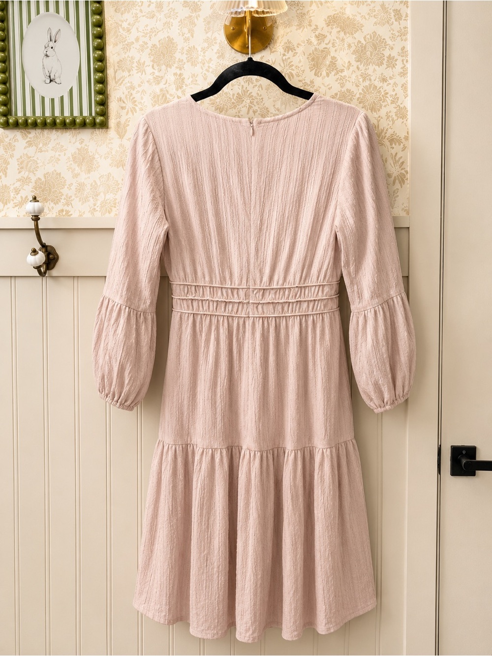 Mimi + Daphne Blush Pink Cottagecore Midi Dress
Size Medium - Picture 3 of 4